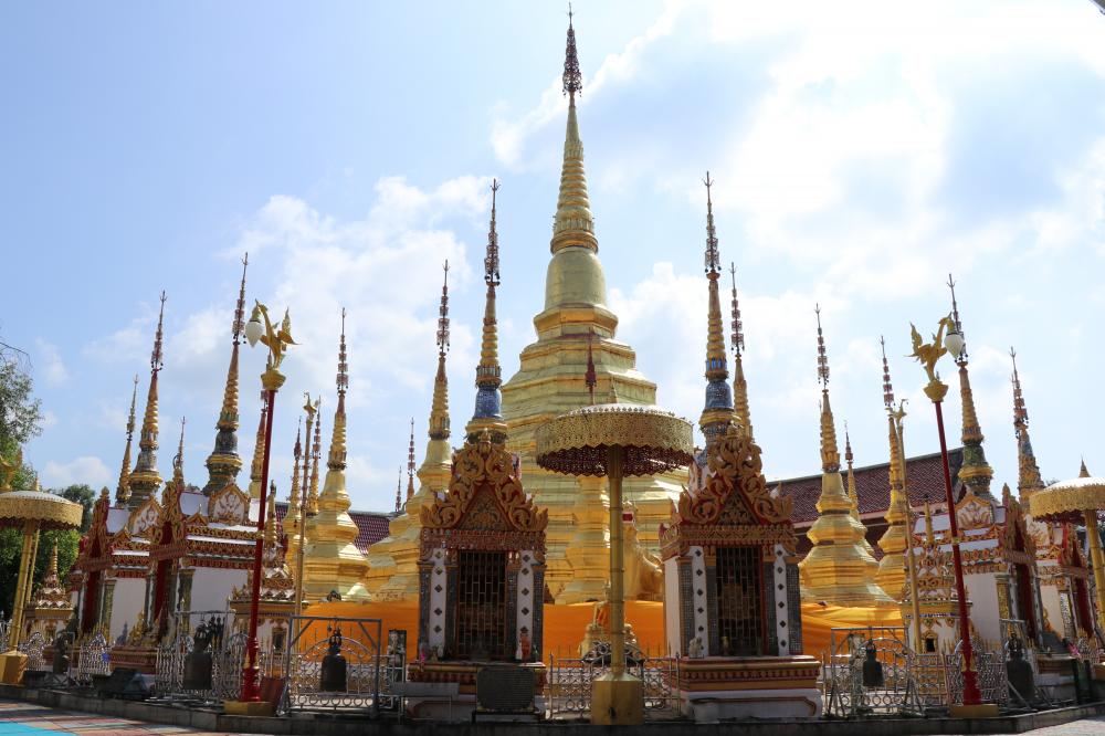 พระธาตุประจำปีเกิด